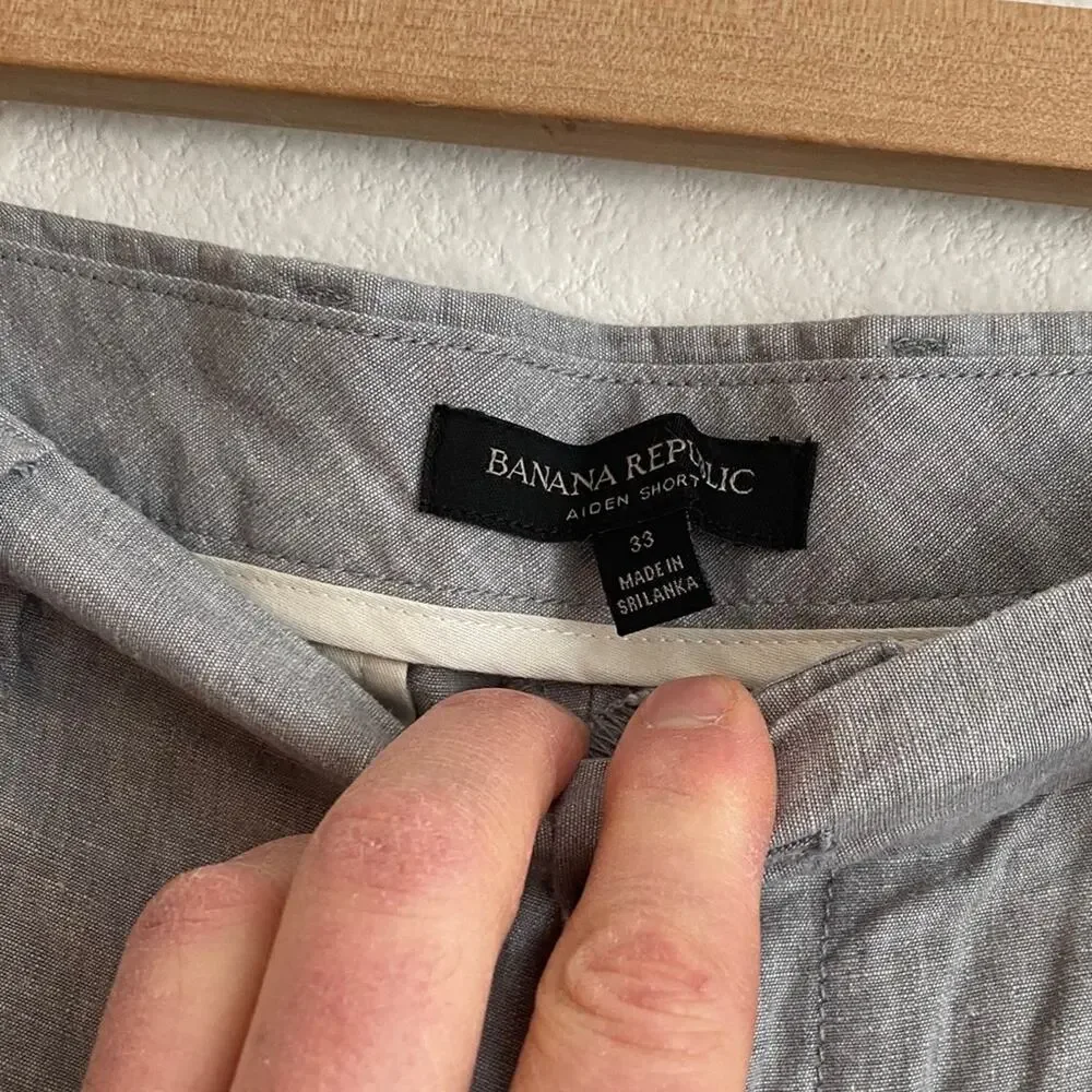 Banana Republic Gray Flat Front Aiden Shorts - 33
